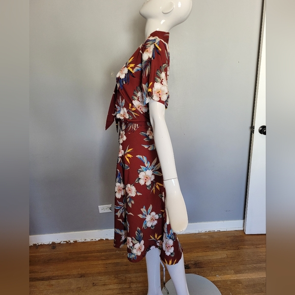 Rock N Romance Honolulu Dress with Neck Tie Detail, VGUC, Size 14 - Picture 7 of 11